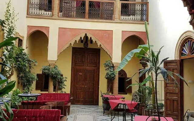 Riad Marlinea