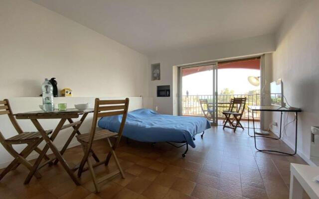 Appartement Sainte-Maxime, 1 pièce, 2 personnes - FR-1-226-420