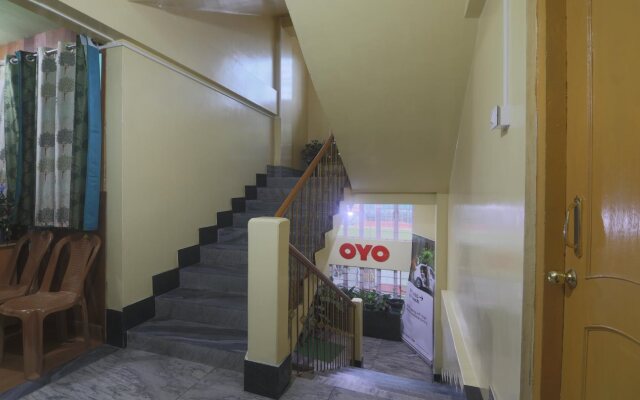 OYO 18330 Stay At Jo's Guest House