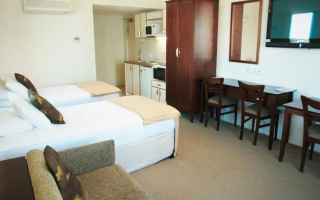 Best Western Astor Metropole Apartments