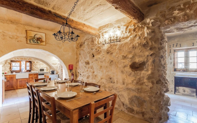 Bebbuxija Pool Farmhouse Gozo