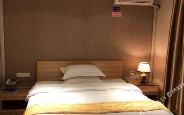 Erqing Hostel