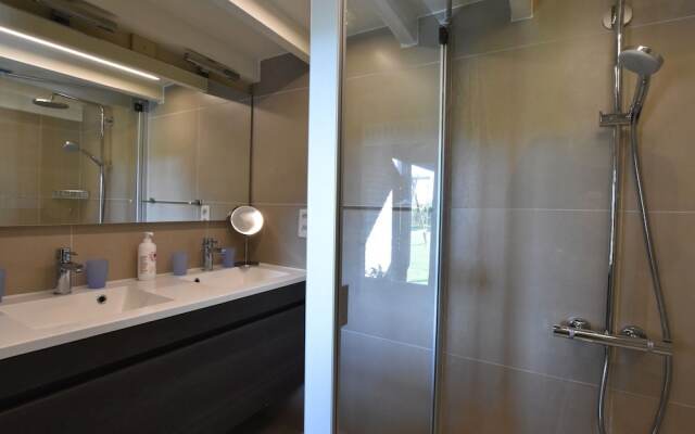 Graceful Holiday Home in Beveren aan de Ijzer With Terrace