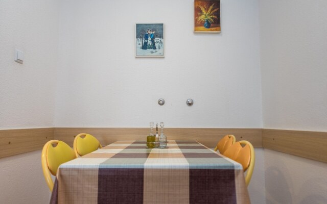 A5 Cozy Apt. With big Garden, Balcony & Grill