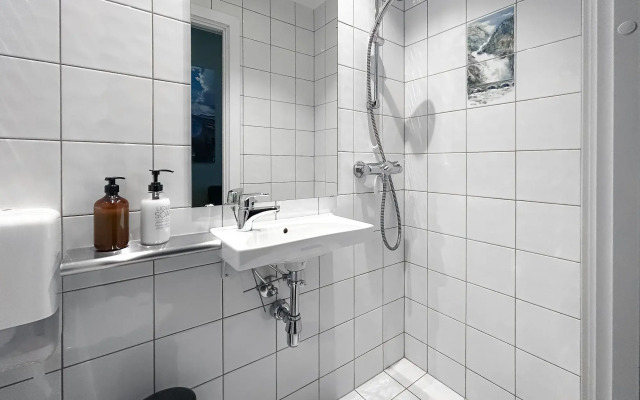Trolltunga Hotel