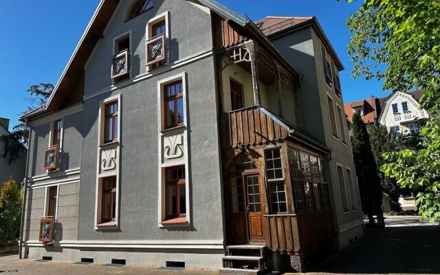 Dali ApartHotel