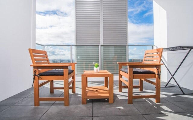 Refreshing 2bed2bath APT in Up&coming Liverpool