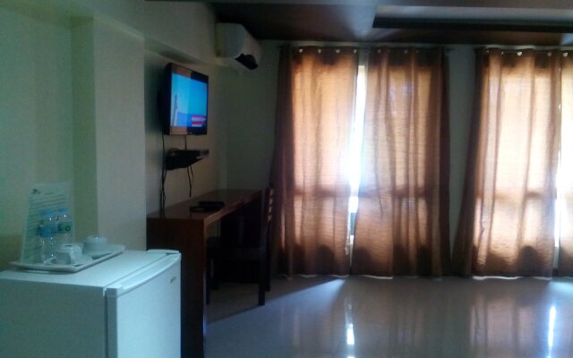 Ava Palm Suites