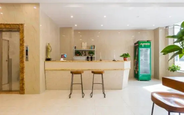 Feitian Inn (Aerospace City)