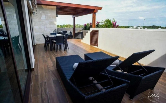 Blue Luxury La Veleta