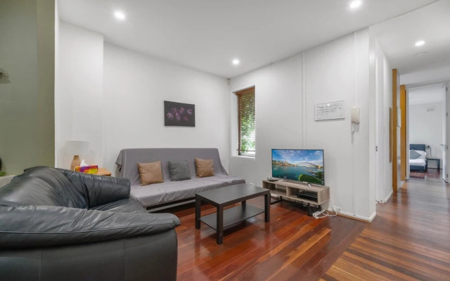 Bright Central Darlinghurst
