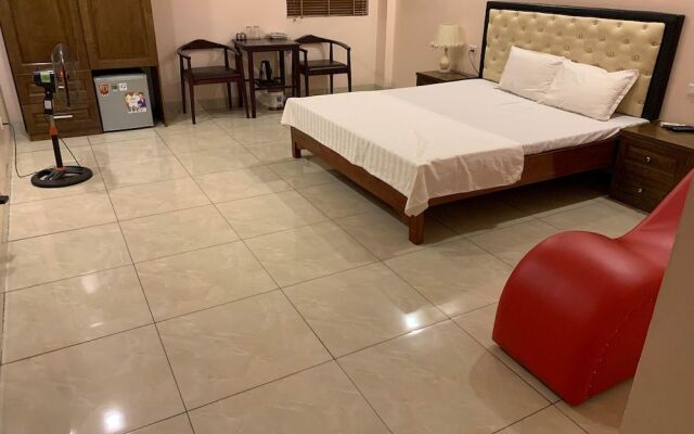 OYO 620 New World Hotel