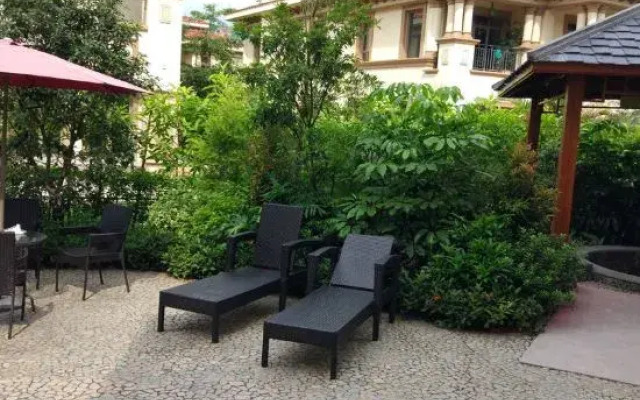 Splendid Xiangjiang Hot Spring Villa