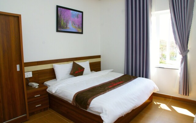 RedDoorz Premium Anh Duc Da Lat Hotel