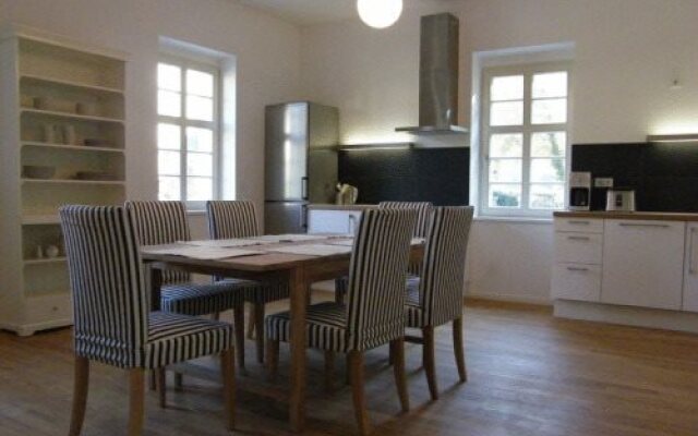 Apartmenthotel Garni "Gärtnerhaus Schloss Reinharz"