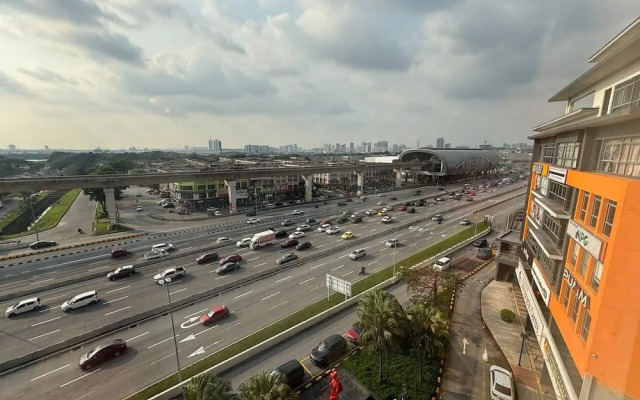 Signature Hotel Puchong@SetiaWalk by OYO Rooms