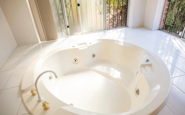 Nightcap at Blue Cattle Dog Hotel