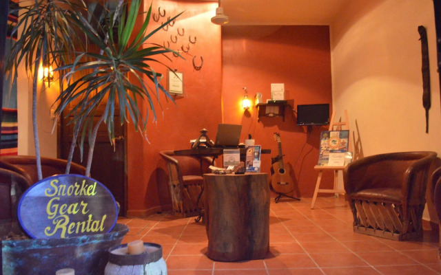 Lo Nuestro Petit Hotel