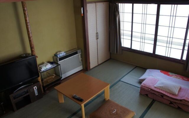 Miyoshiya Ryokan