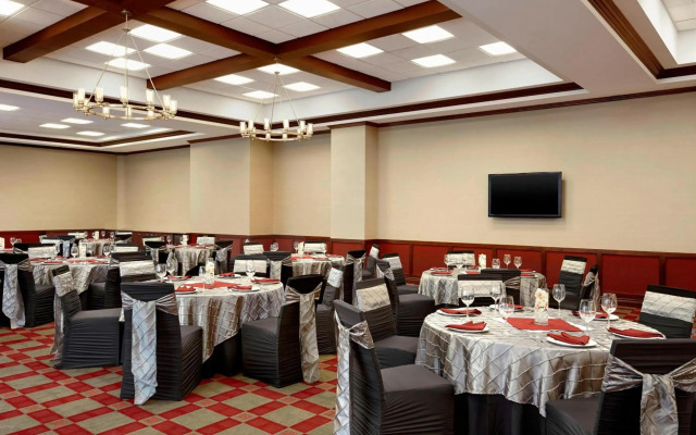 Four Points by Sheraton Calgary Airport