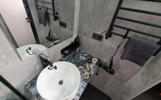 Апартаменты ROOMY APARTS на улице Овражная