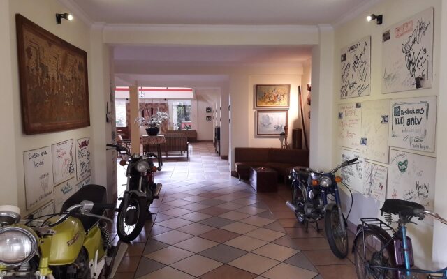A'Rondari Hotel