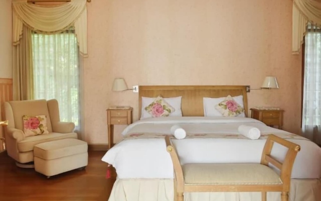 ZEN Rooms K. H. Moh Toha Ciaw – Guest Rooms – Ciawi