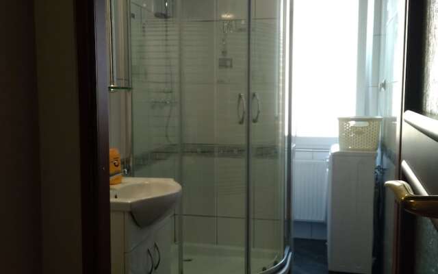 Penguin Rooms Opole-Orlat Lwowskich St.