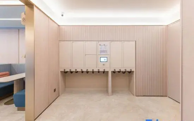 HanTing Hotel (Tianjin Binhai International Airport)