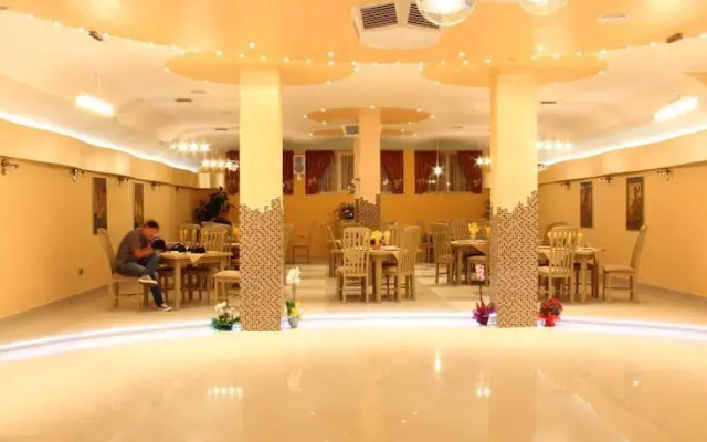 Hotel Miraj Resort and Spa