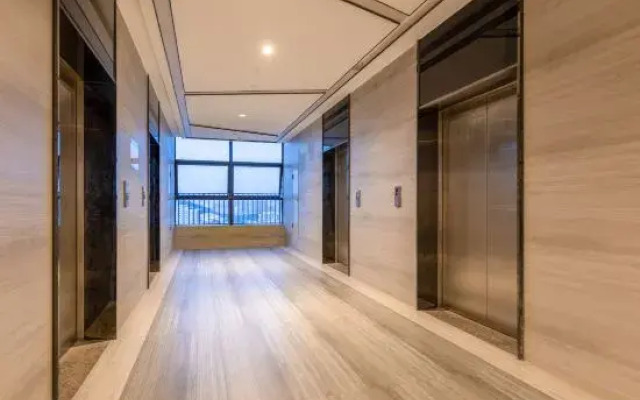 Poltton International Apartments (Yangjiang Donghuicheng Plaza)
