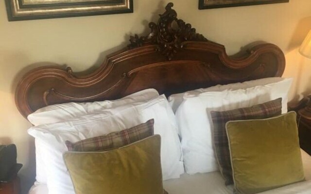 Dinham Hall & Elliotts Bistro