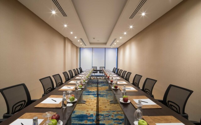 Naviti Warwick Dammam