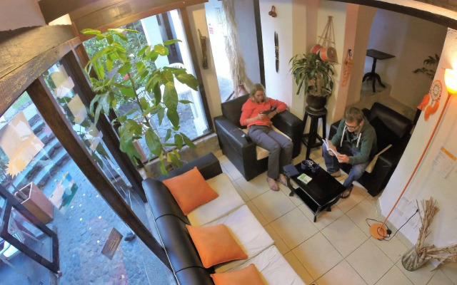 L'AUBERGE INN - Hostel