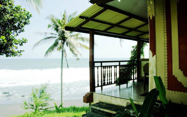 Soka Indah Restaurant & Bungalows