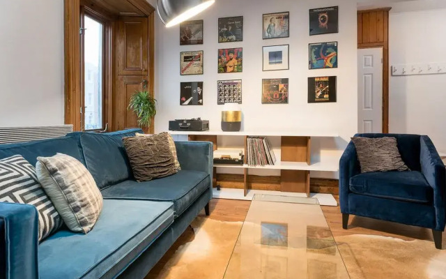 Artsy 4BR in Downtown MTL by Sonder