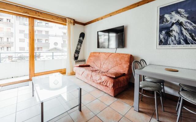 Cozy apartment with balcony 100 m from the Bettex gondola