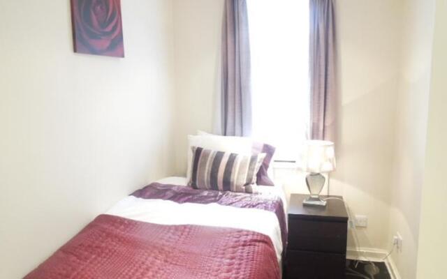 Three-Bedroom House on The Vale