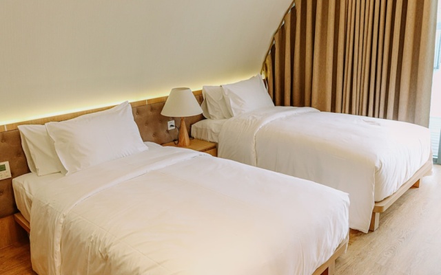 Dau Rong Resort – Guest Rooms – Hai Ha