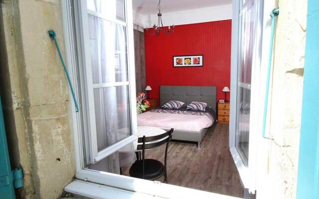 Studio in Suze-la-rousse, With Shared Pool, Enclosed Garden and Wifi