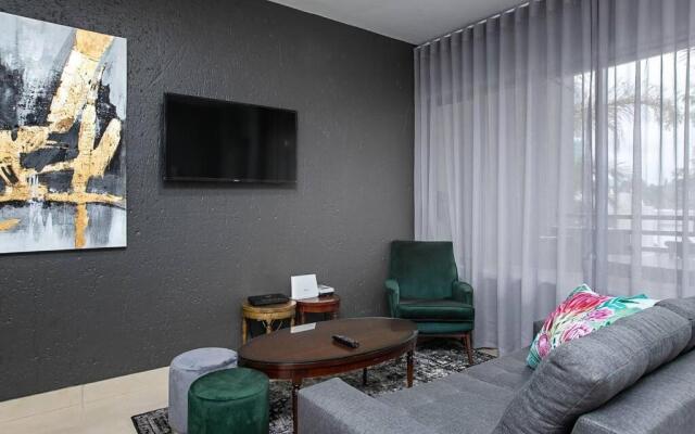 St Tropez 1 Bedroom Sandton Residence