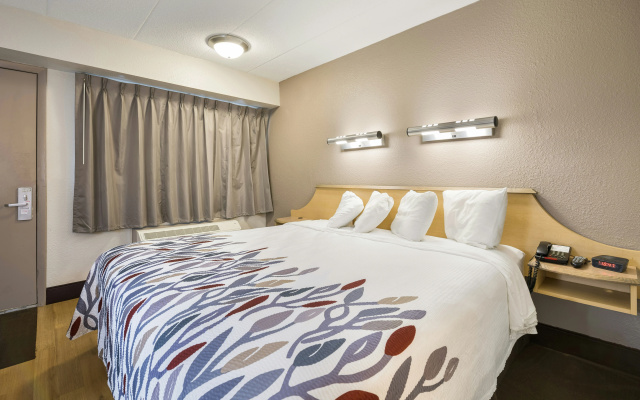 Red Roof Inn Rockford East – Casino District
