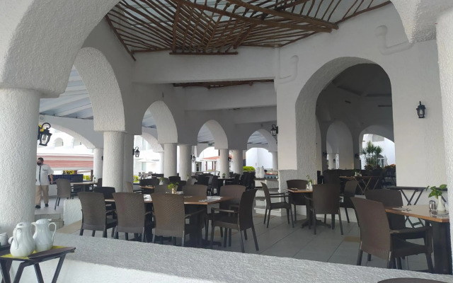 Sierra Mar All Inclusive at Tesoro
