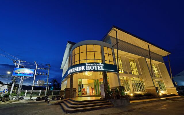 Riverside Hotel