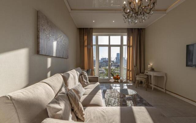 Max Luxury Apartments