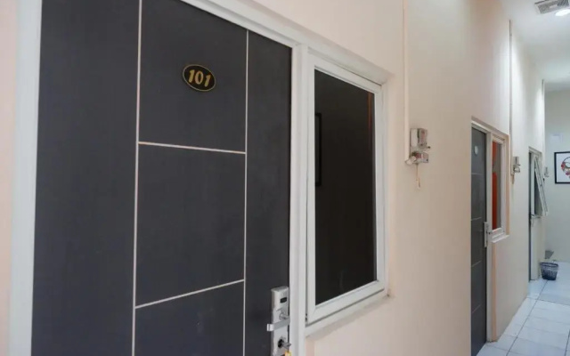 RedDoorz At Kartini Residence Semarang