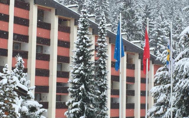 Laax Rancho Residence