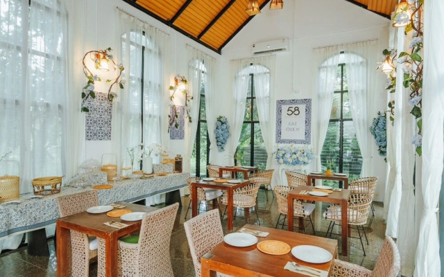 58 Pool Villa