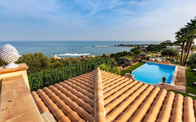 Giardini-naxos Beautiful Villa With Pool