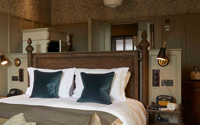 The Pig at Bridge Place